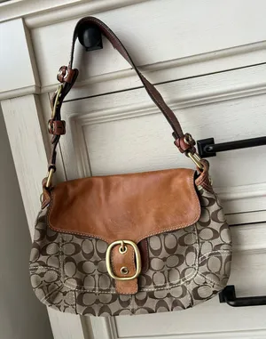 Vintage  Buckle Shoulder Bag thumbnail 1