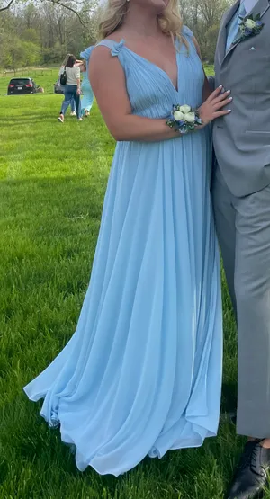 Mac Duggal PROM Pleated Chiffon Sleeveless V-Neck Gown thumbnail 5