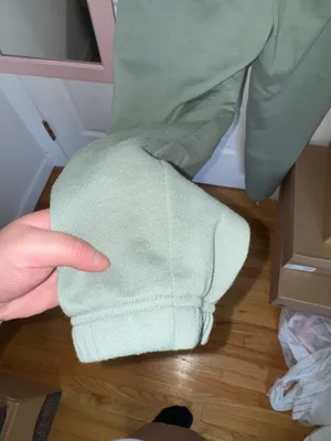 Green sweatpants size medium thumbnail 5