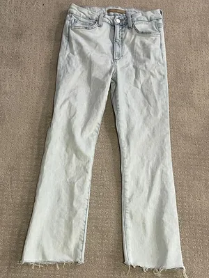 Joes jeans 28 hi rise honey curvy bootcut white wash light denim raw hem thumbnail 1
