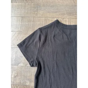 Old Navy‎ Women's Black Ribbed Short Sleeve Tee Size Medium thumbnail 7