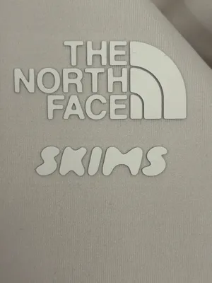 SKIMS x The North Face Refina Legging Large Bone NWT Authentic thumbnail 5