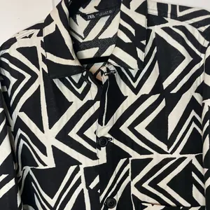 Zara Monochrome Patterned Top thumbnail 2