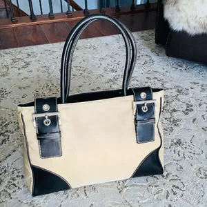 Elegant PRADA nylon tote bag 🌷🌷🌷 thumbnail 2
