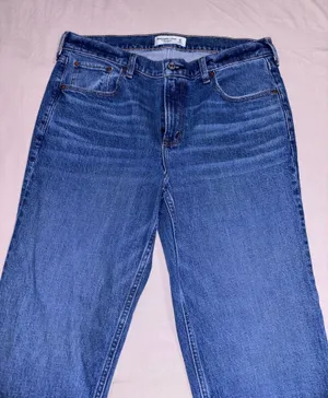Abercrombie Mid-Rise Jeans thumbnail 1