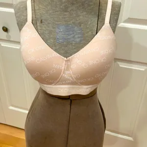 Calvin Klein CK One lightly lined pinkish/beige adjustable strap bra thumbnail 3
