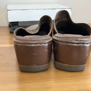 Croft & Barrow Dianna Brown Leather Upper Block Heel‎ Mules W Weaving Accent 6.5 thumbnail 4