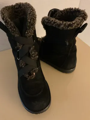 Stuart Weitzman women Black Suede Combat Boots with Brown Shearling Trim size 6 thumbnail 3