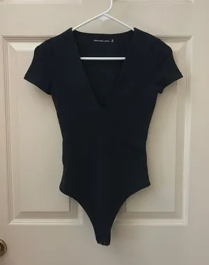 Abercrombie & Fitch Black V-Neck Short Sleeve Bodysuit thumbnail 1