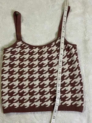 Willow & Wind Brown and White Modern Houndstooth Crop Top size S thumbnail 2