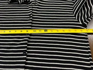 Striped Ribbed Button thumbnail 4