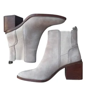 Vince Camuto Kreshna Suede Chelsea Ankle Boots Size 8 Block Heel thumbnail 4