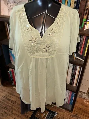 Lane Bryant sage green bling embroidered flowy 14/16 blouse thumbnail 1