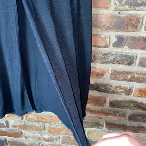 Aritzia Wilfred Free Black Knit Open Back Hoodie Sweater Sweatshirt Size Small thumbnail 7