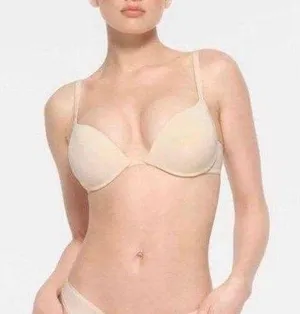 SKIMS Push-Up Bra 32D thumbnail 1