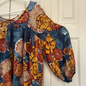 Bucketlist Blouse Womens M Floral V-Neck Balloon Sleeve Tunic Blue Cotton thumbnail 5