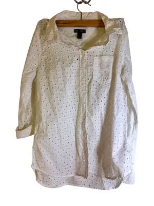 Gap Boyfriend‎ Fit Eyelet Shirt White Long Sleeve Button Down NWT Small thumbnail 1