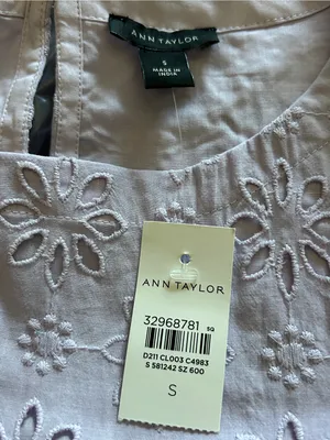 MWT Ann Taylor Eyelet Short Sleeve Lined Blouse Lavender Classic Scoop Neck Sz S thumbnail 2