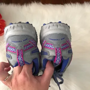 New Balance Grey & Pink Tennis Shoes thumbnail 5