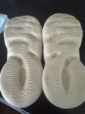 Women’s Cream Foam Slip-On Clog - Lightweight Comfort thumbnail 3