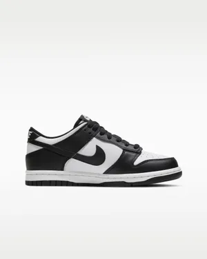 Nike Dunk Low Women’s 7.5 thumbnail 2