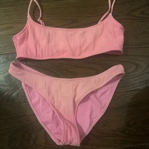 Pink Triangl Bikini thumbnail 1