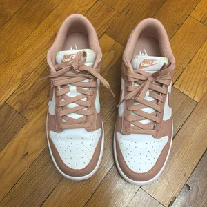 Nike Dunk Low Sneakers - Pink and White thumbnail 2