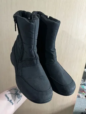 Women’s Totes Black Insulated Waterproof Winter Ankle Boots Size 10 thumbnail 1