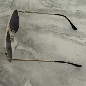 Quay Australia High Key Mini Sunglasses Gold thumbnail 4