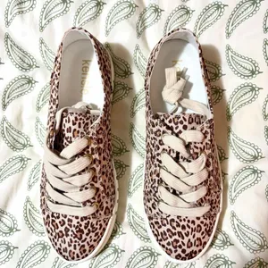 Kensie Vicky Sneaker Leopard Print Shoes 7.5 Cream Tan NIB thumbnail 8