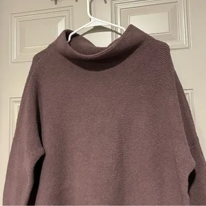 Free People XS Oversized Mauve Cowl Neck Sweater thumbnail 2