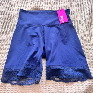 Terez lace trim biker shorts  thumbnail 4
