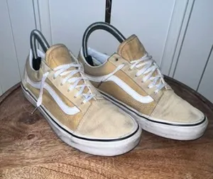 Vans Old‎ Skool Unisex Yellow Skate Shoes Size 6 Men's/7.5 Women's thumbnail 1