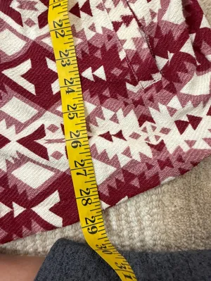 NWTs Ariat Fillmore Shirt Jacket in Burgundy and Cream Aztec Pattern, Size M thumbnail 9