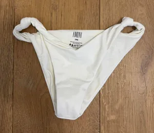 Amini Bikini Set White Size XS thumbnail 4