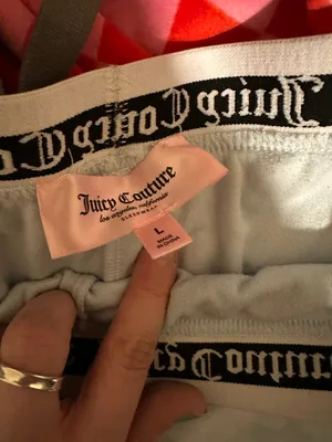 Juicy Couture Shorts thumbnail 2