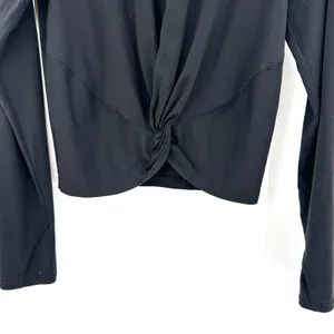 Athleta Size Small Top Black Long Sleeve Cropped Twist Yoga Gym‎ Running Active thumbnail 3
