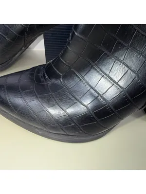 Indigo Rd Black Croc Embossed Chelsea Ankle Boots Size 8 Block Heel thumbnail 3