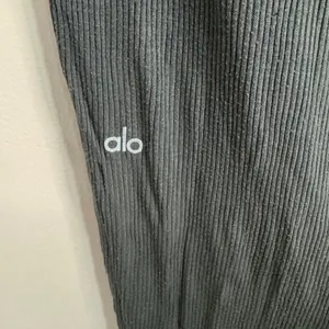 Alo Yoga Super Soft Ribbed Jogger Sweatpants Forest Green Grey Lounge Pants thumbnail 4