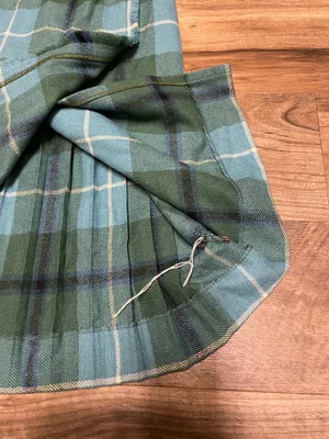 Angus Young Women’s Knee Length Plaid Wool Kilt Skirt with Buckle Detail Size XS thumbnail 5