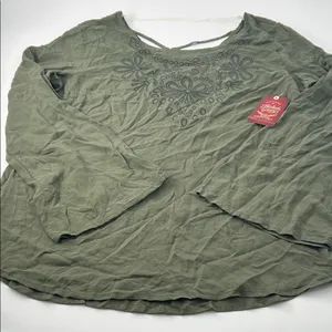 Faded Glory Sage Green Embroidered Blouse thumbnail 8