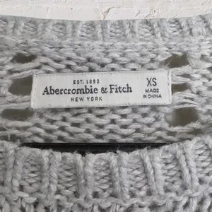 Grey Abercrombie & Fitch Women's Open Cable Knit Sweater Size XS thumbnail 2