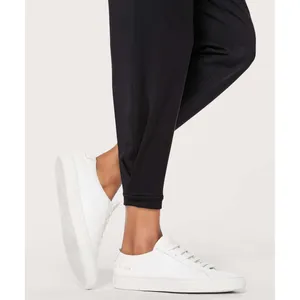Lululemon Twisted and Tucked Jogger Pant 25" Black Travel Athleisure Womens 8 thumbnail 2