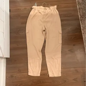 H:OURS Shaye‎ Paperbag Cargo Pants thumbnail 4