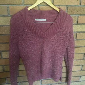 Woolrich Women's Wool Blend Sweater Raspberry Pink V-Neck Classic Style Small thumbnail 1