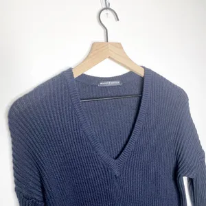 Brandy Melville Ribbed Knit V Neck Pullover Sweater Cotton Navy Blue thumbnail 4