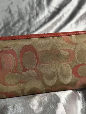 Vintage Y2K Coach Signature Coral Khaki Two Way Shoulder Bag and Matching Wallet thumbnail 5