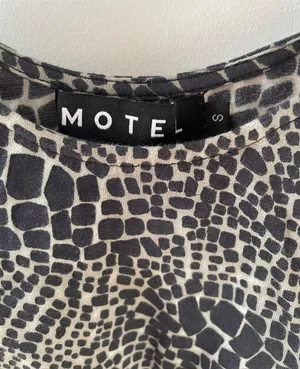 Motel Rocks Croc Dress thumbnail 2