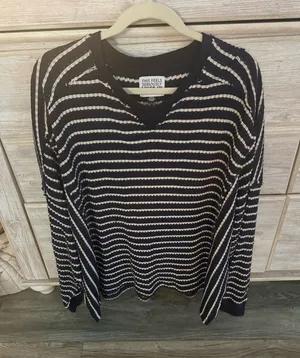 American Eagle Long Sleeve Striped Navy and White thumbnail 1