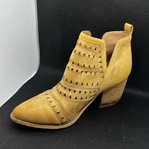 Mi‎ iM Boots Pre-owned, Lazer cut, leather uppers, boho vibe booties 7.5 thumbnail 6